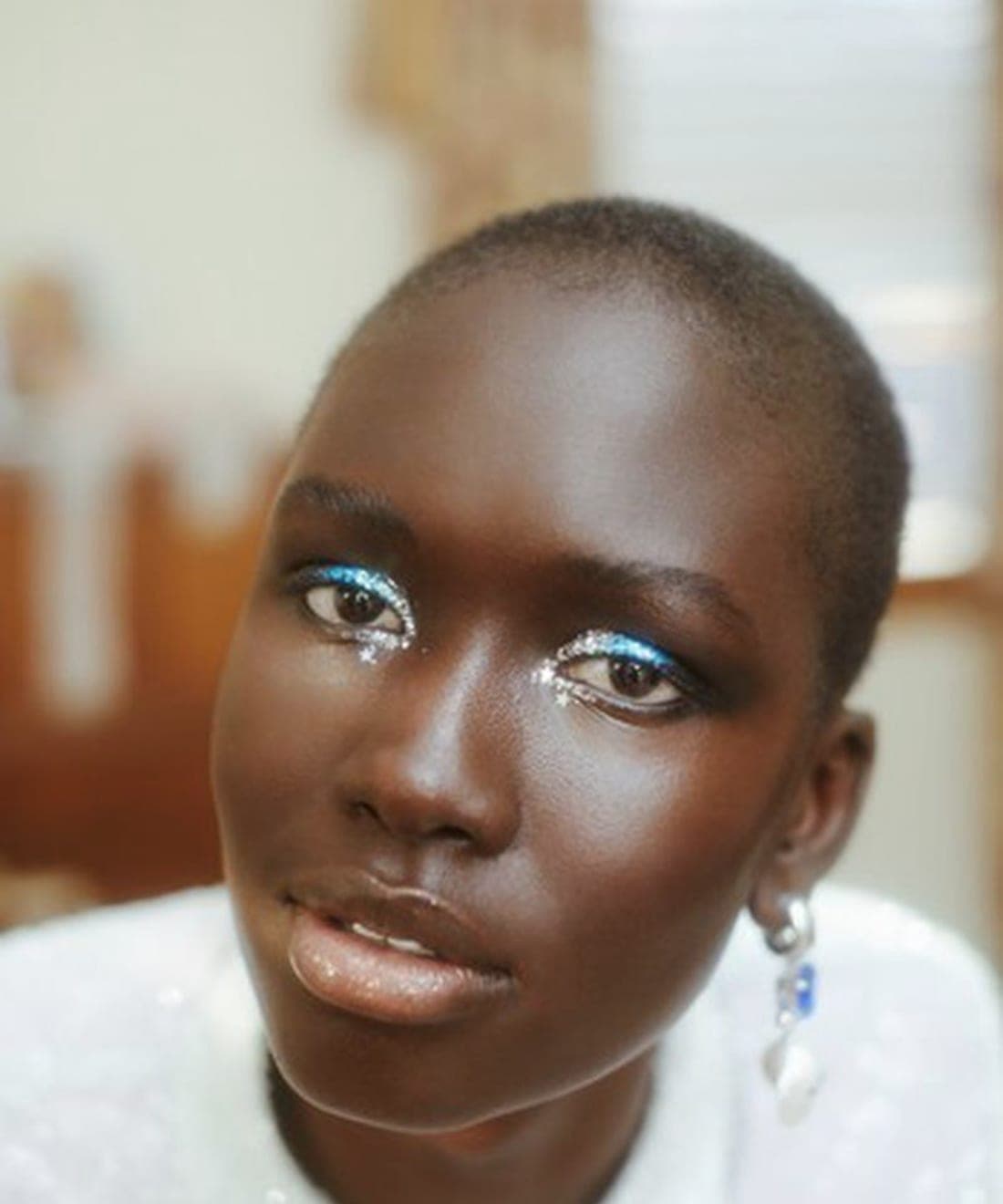 4-makeup-looks-and-hairstyles-perfect-for-virtual-prom-1.jpg