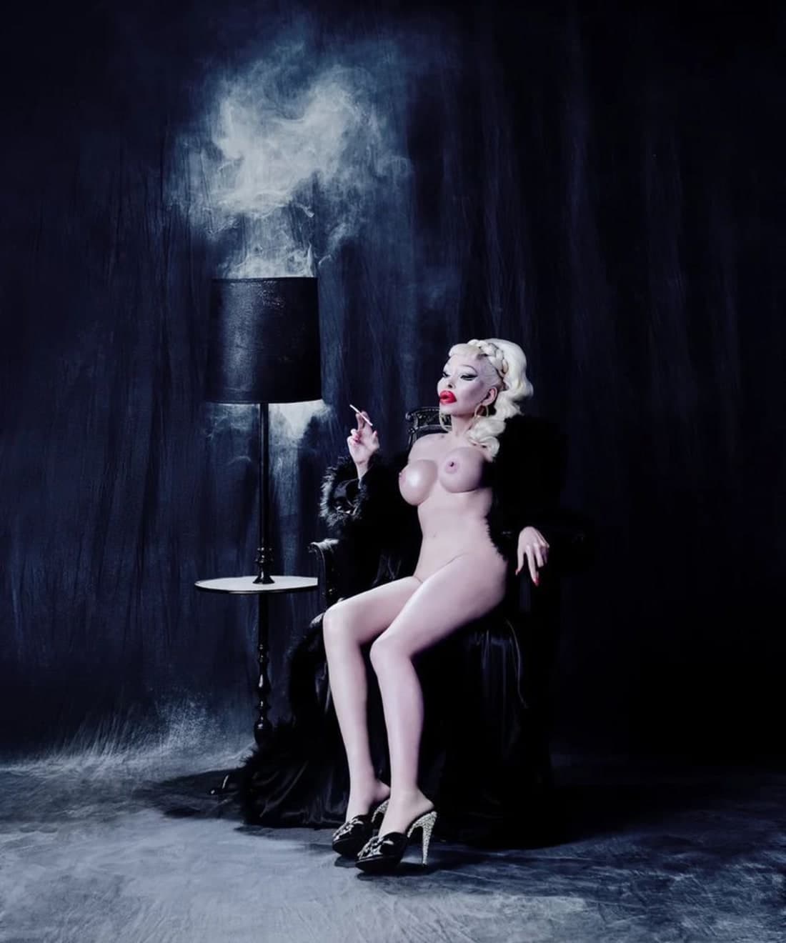 amanda-lepore-the-art-of-being-unapologetically-glamorous-1.jpg