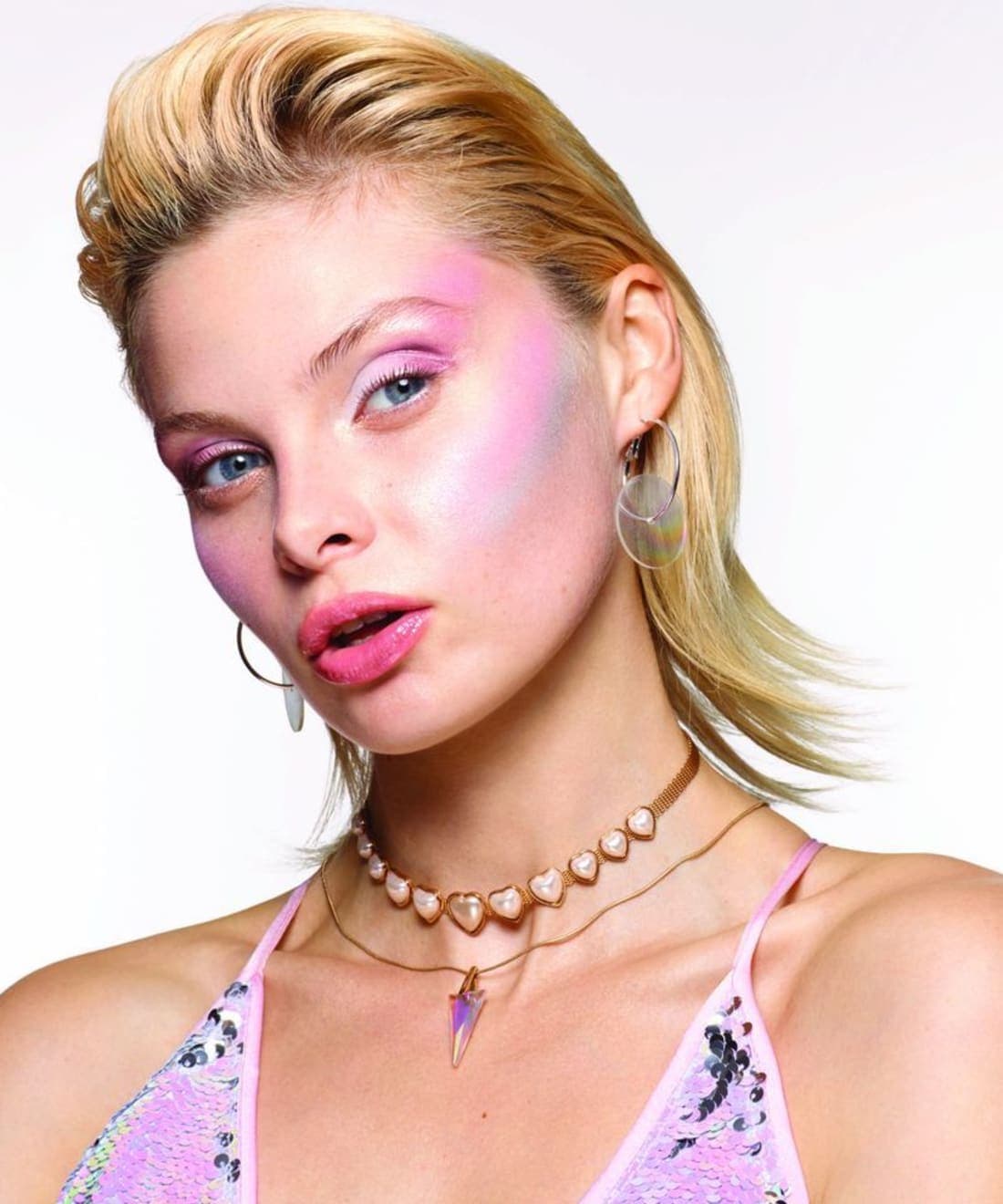 avon-f-w-18-campaign-1.jpg