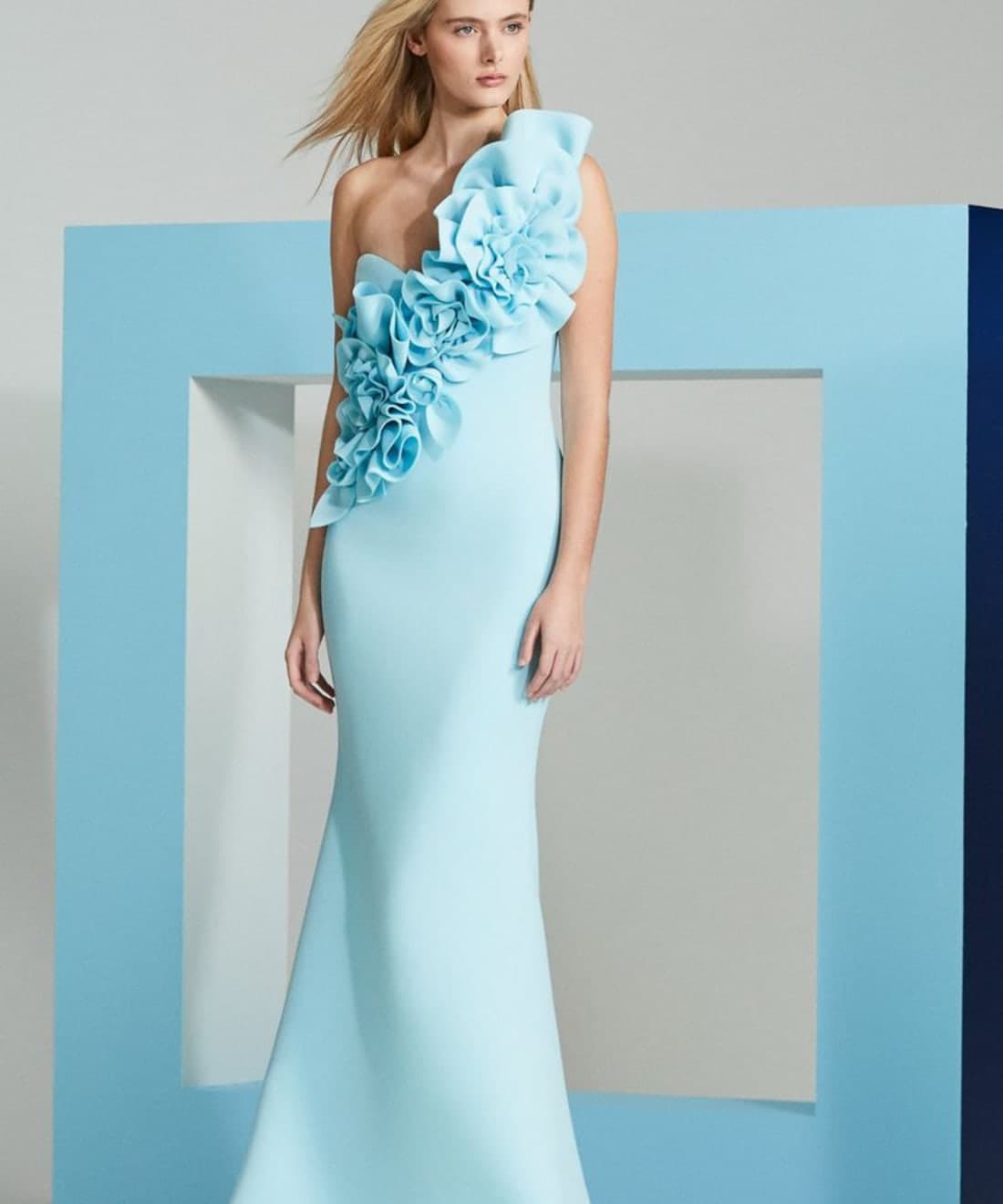 badgley-mischka-pre-fall-2023-by-david-michael-burns-1.jpg
