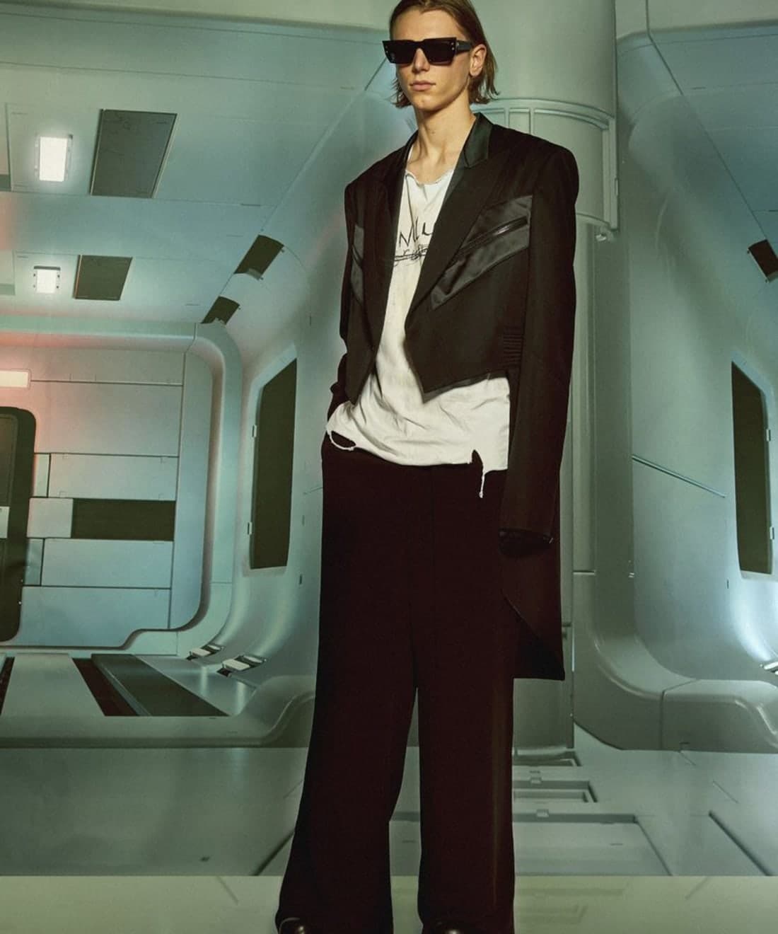 balmain-pre-fall-2022-lookbook-1.jpg