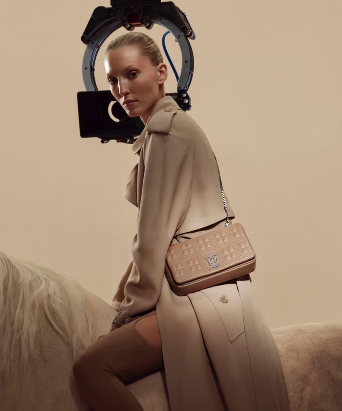 burberry-lola-bag-spring-2022-campaign-1.jpg