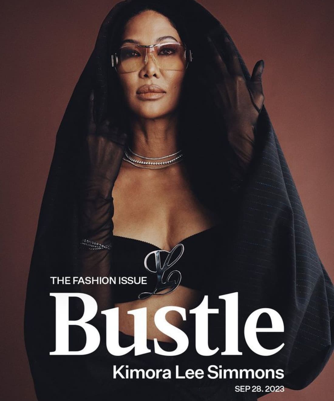 bustle-magazine-october-2023-cover-1.jpg