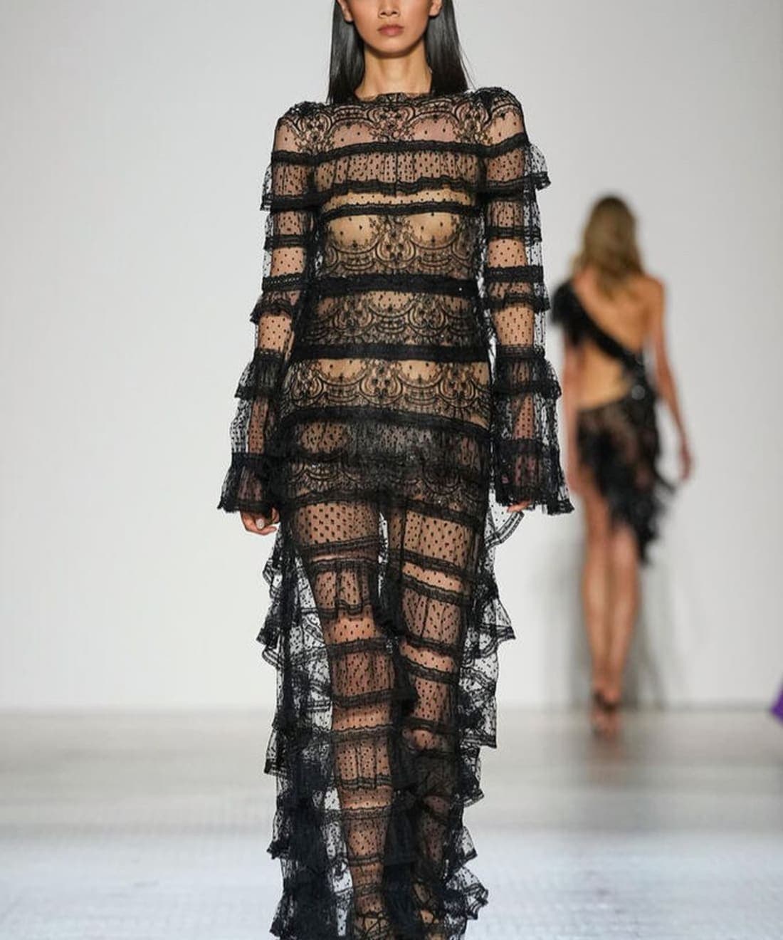 celia-kritharioti-haute-couture-fall-2023-show-1.jpg