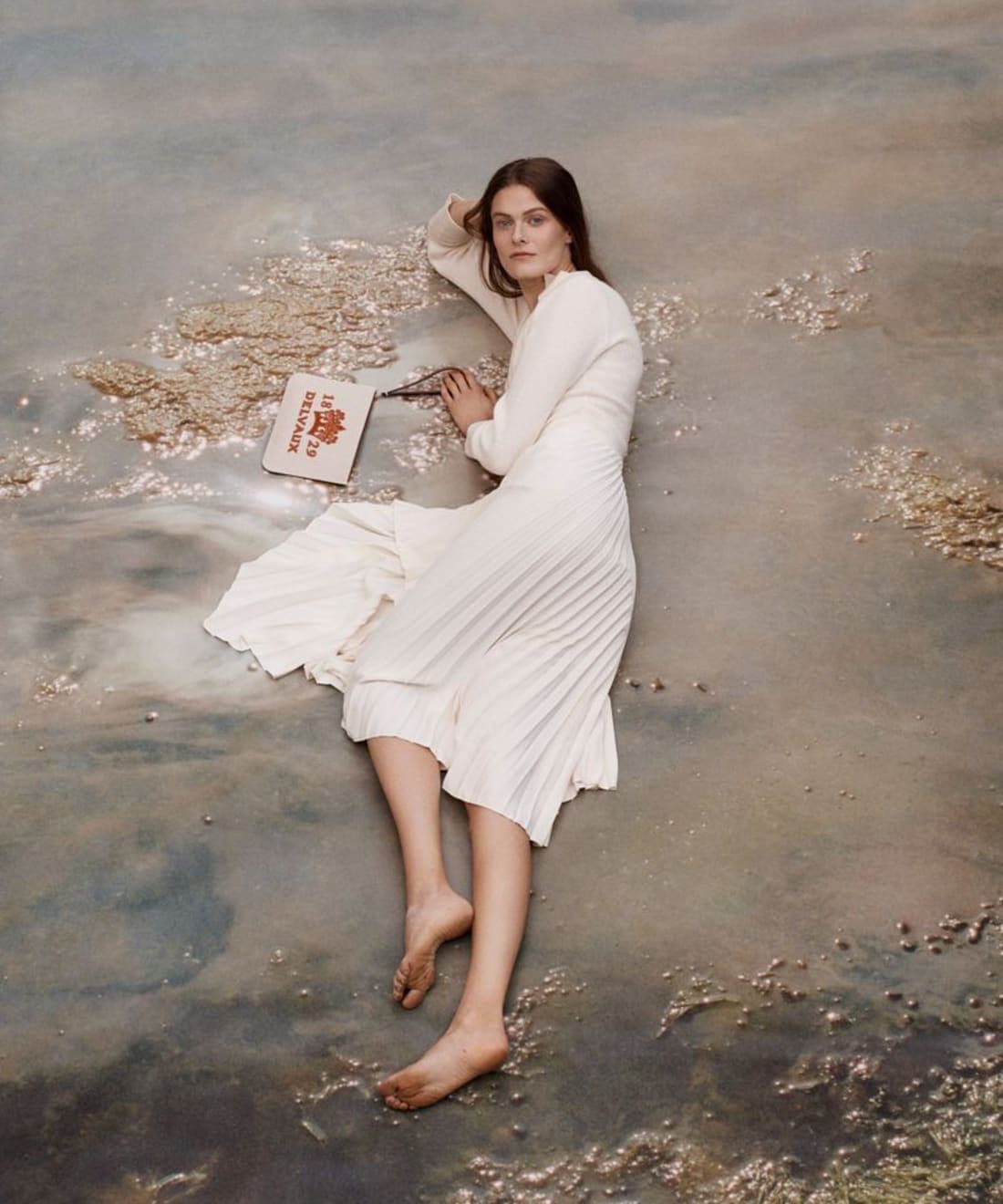 delvaux-s-s-21-campaign-1.jpg