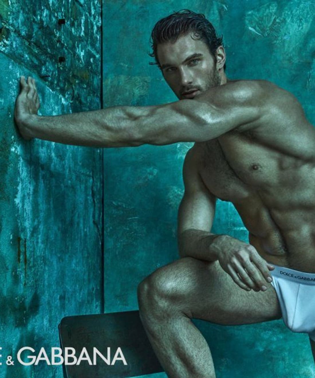 dolce-gabbana-underwear-2021-1.jpg