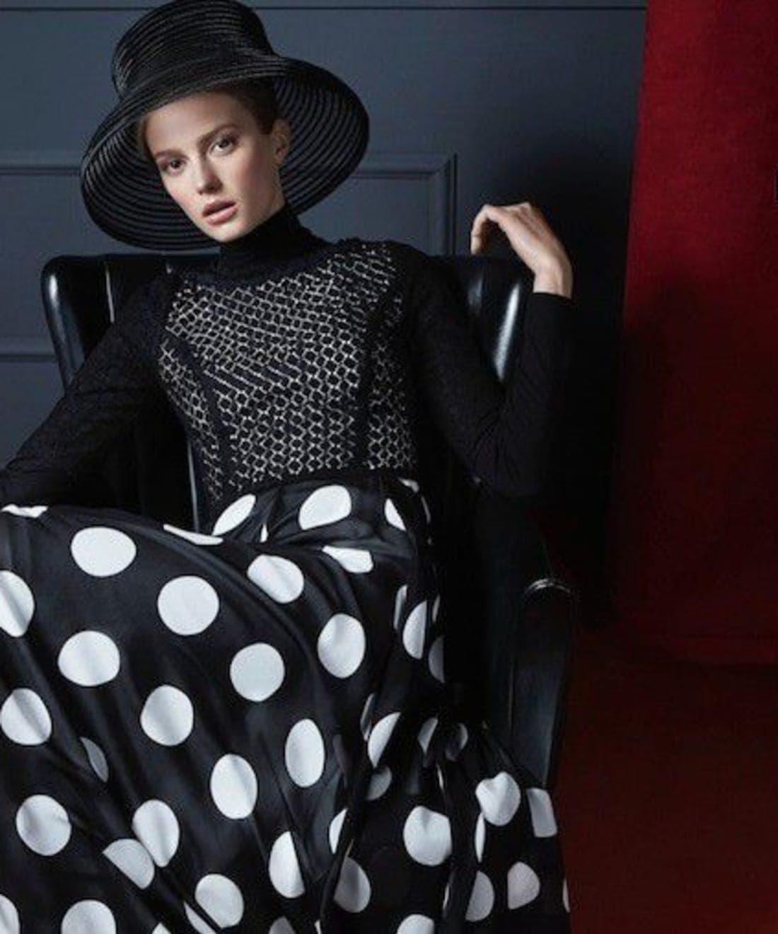 ellassay-f-w-14-campaign-catalogue-1.jpg