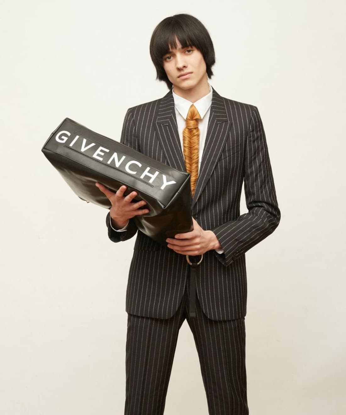 givenchy-1.jpg