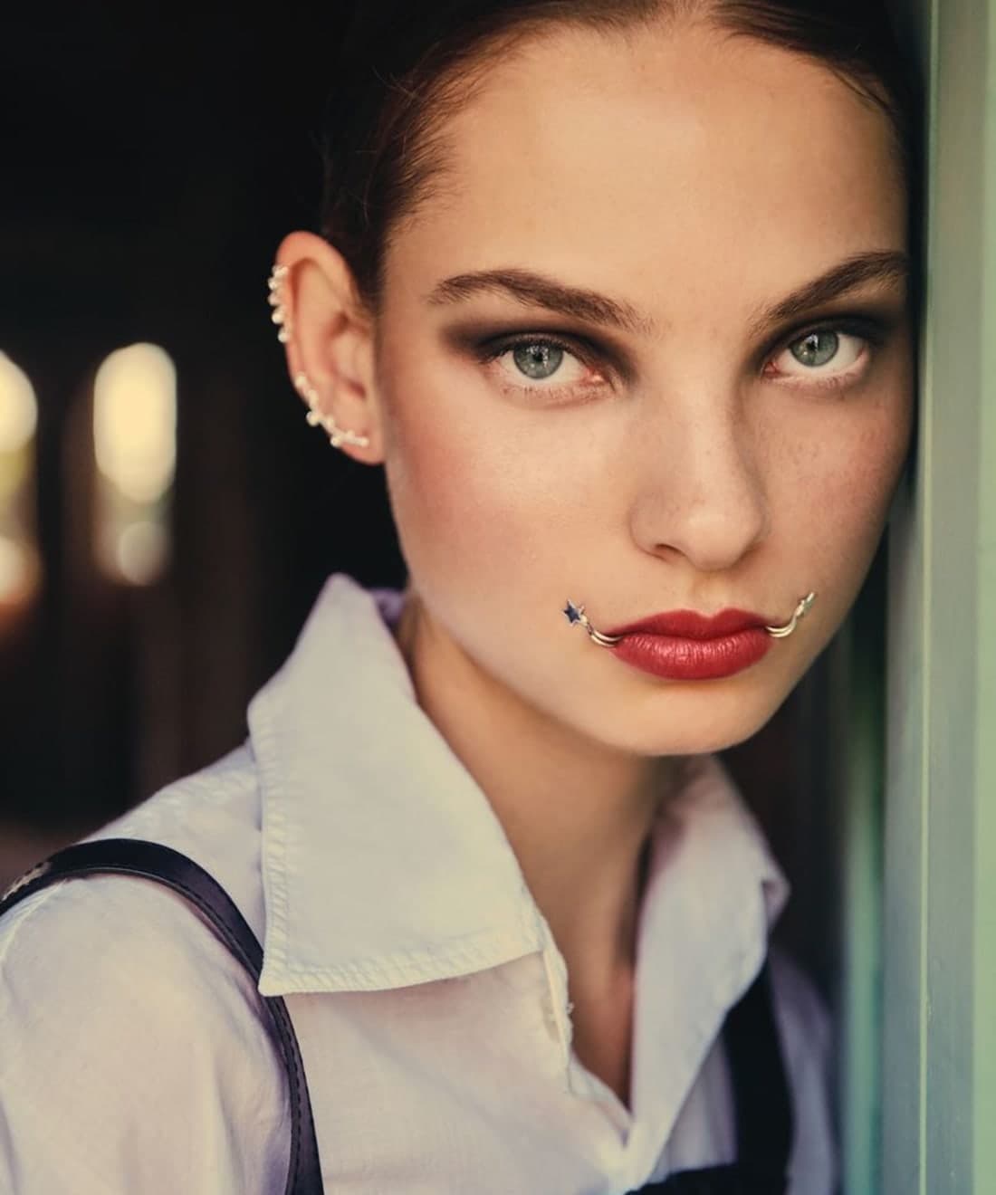 haute-goth-tale-1.jpg