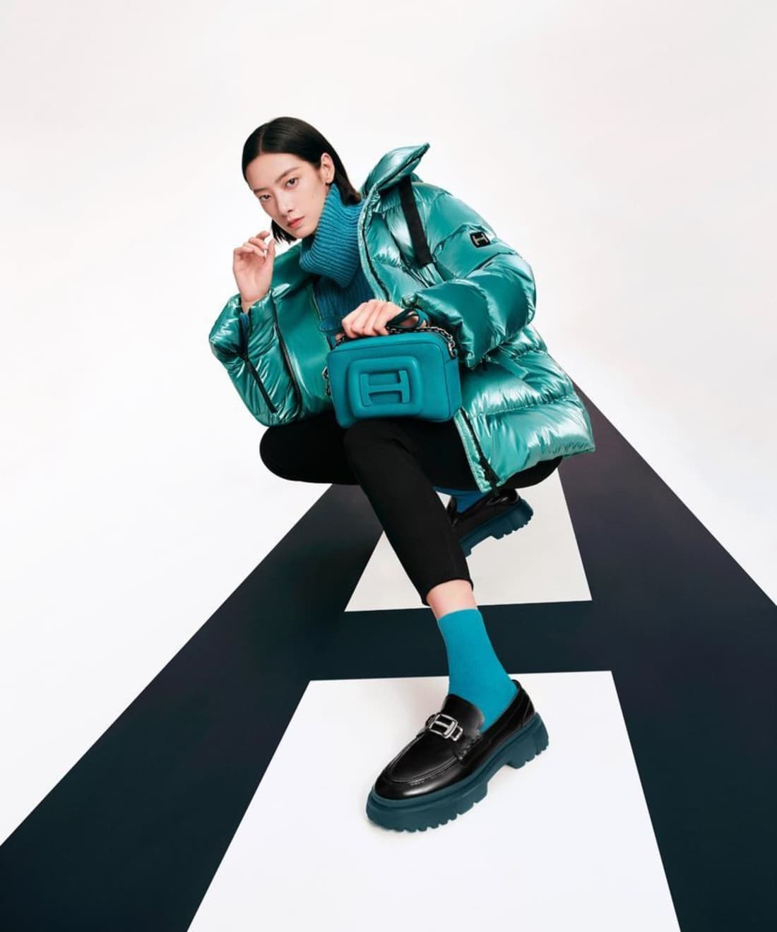 hogan-f-w-2022-campaign-for-great-china-market-1.jpg