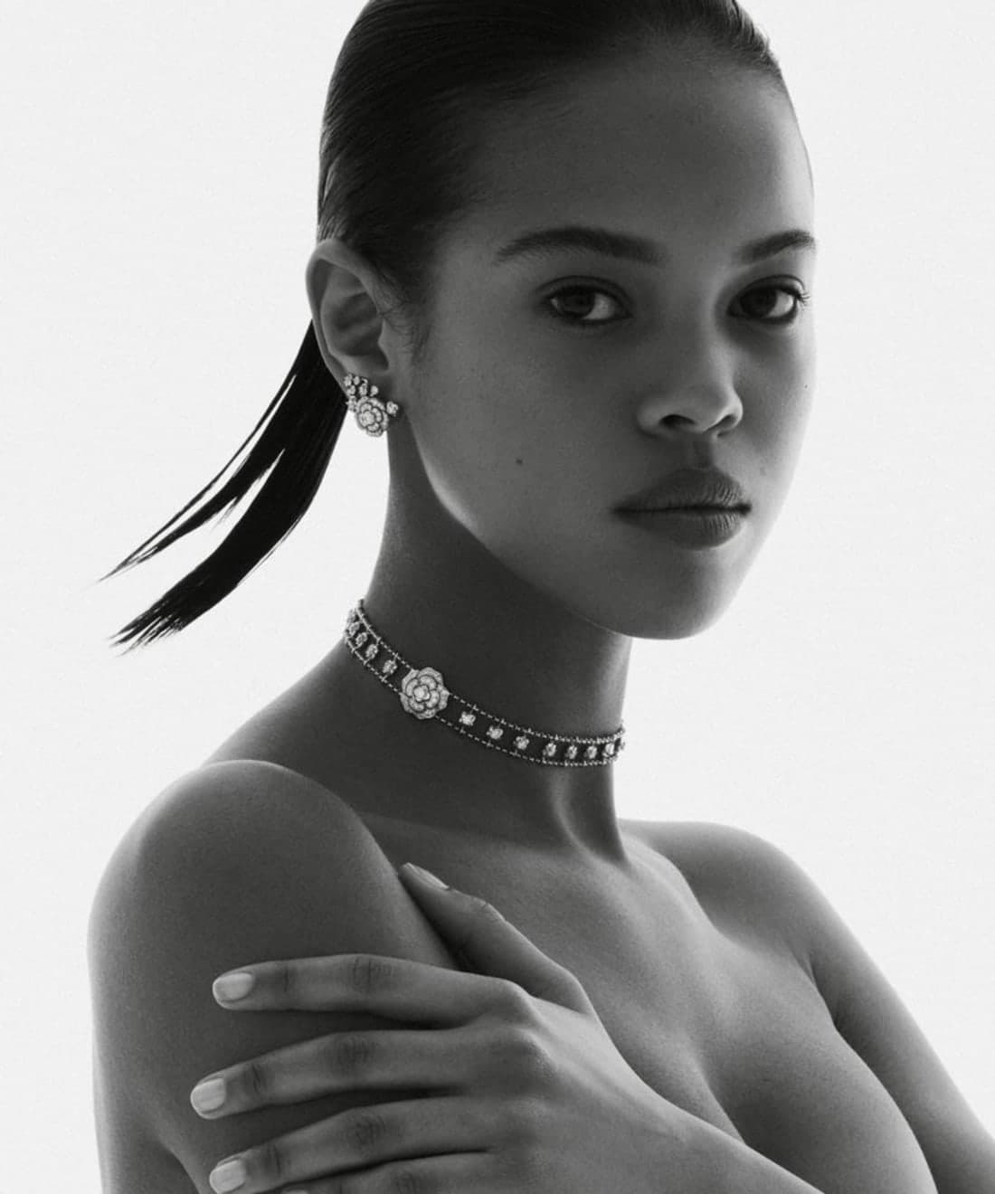 jewels-skin-1.jpg
