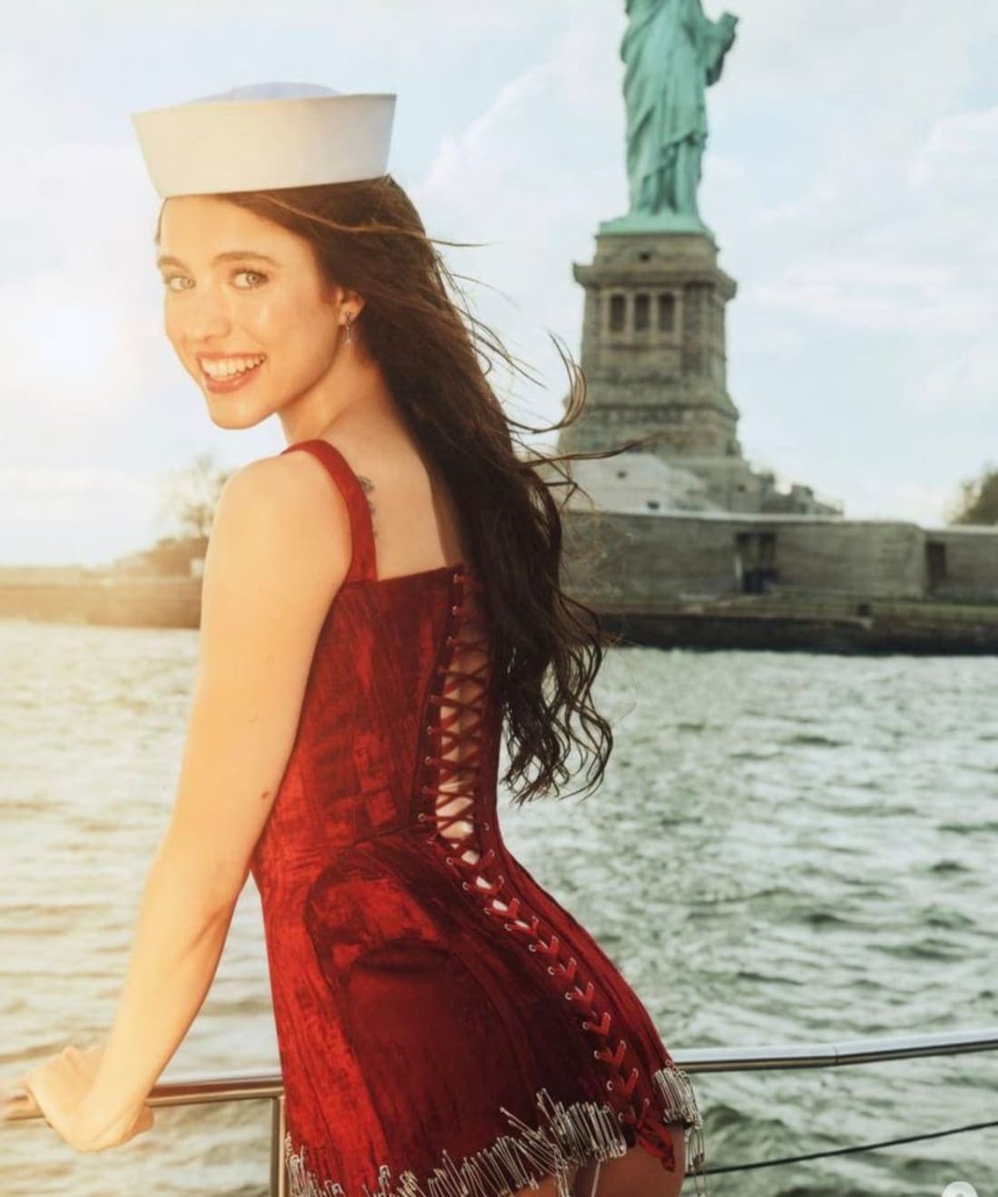 margaret-qualley-in-love-1.jpg