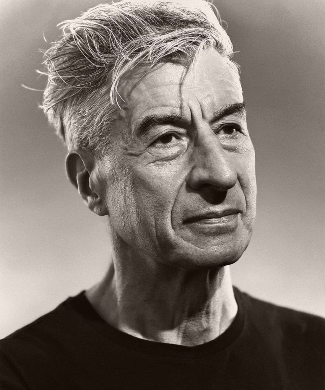 maurizio-cattelan-1.jpg