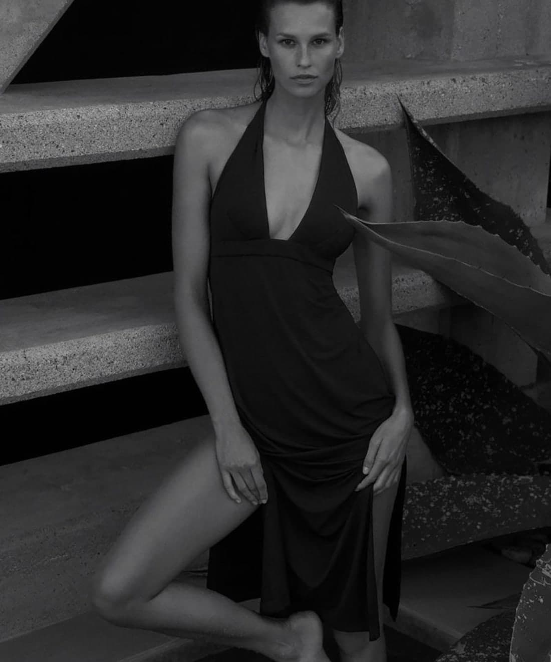 max-mara-beachwear-summer-2023-1.jpg