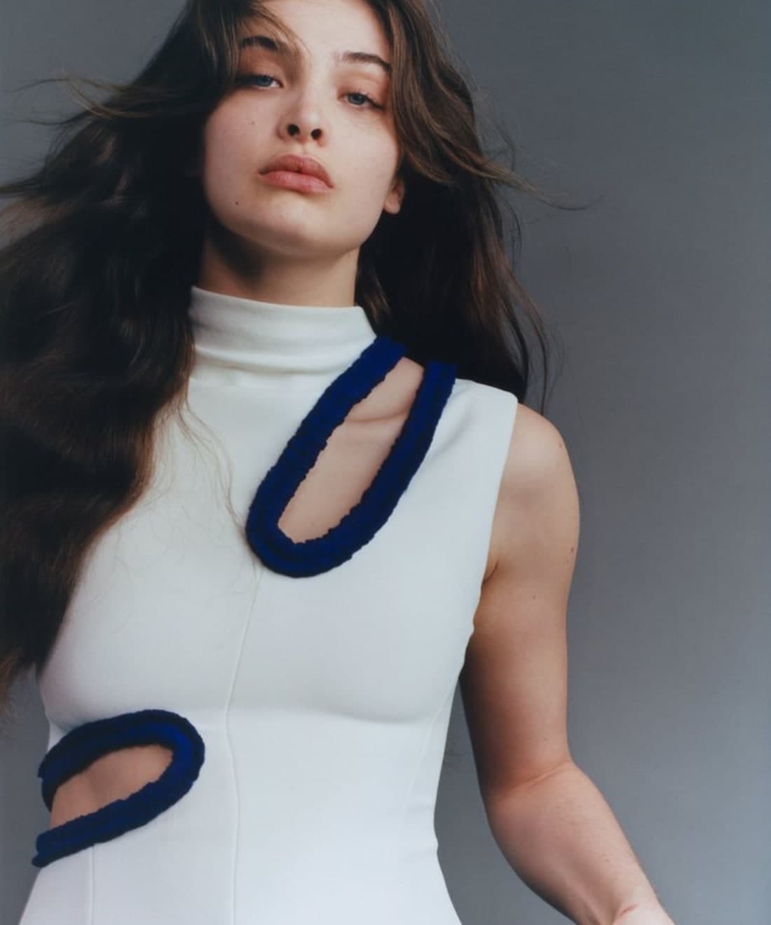 miss-vogue-april-2022-1.jpg