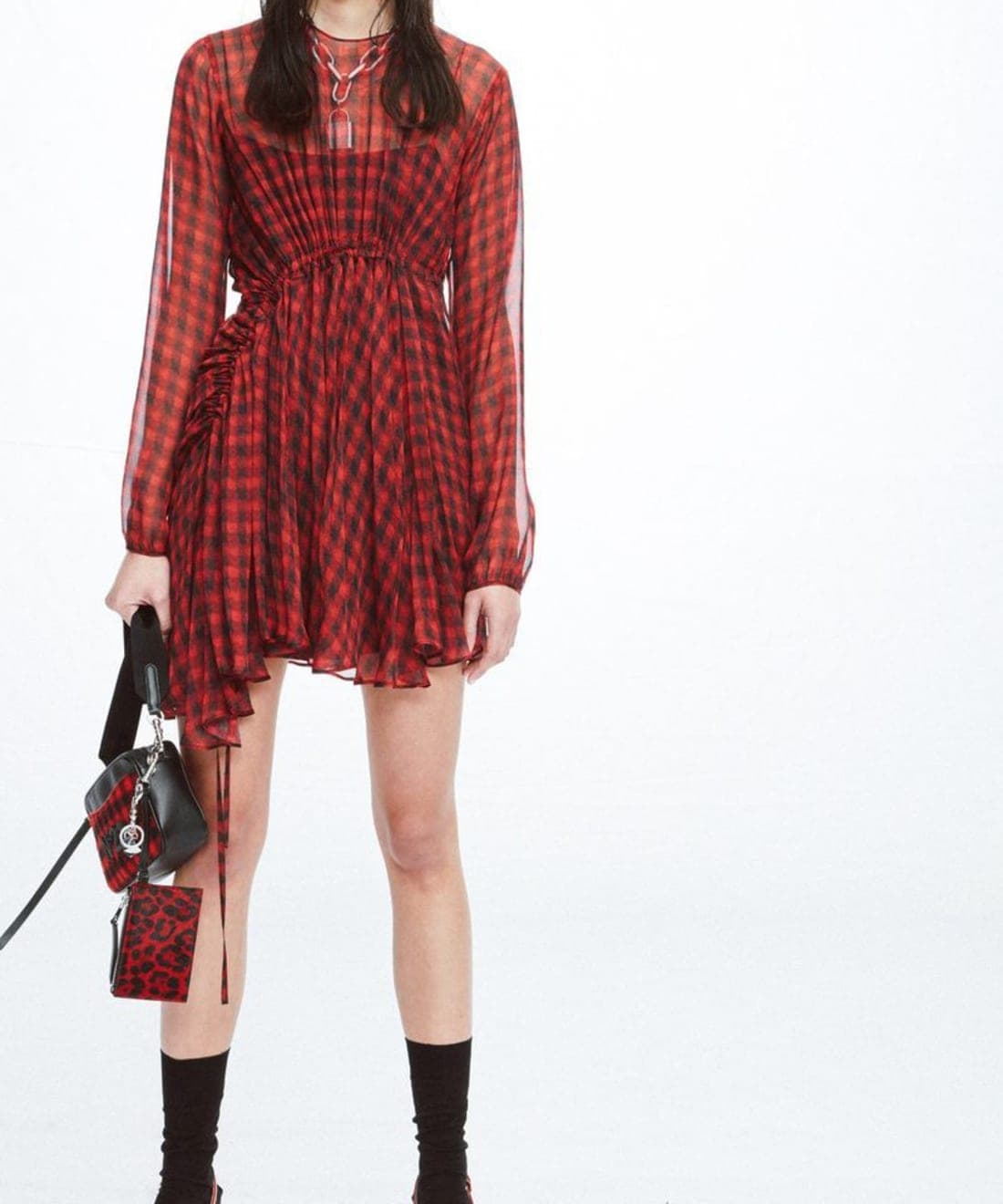 no-21-pre-fall-2022-lookbook-1.jpg