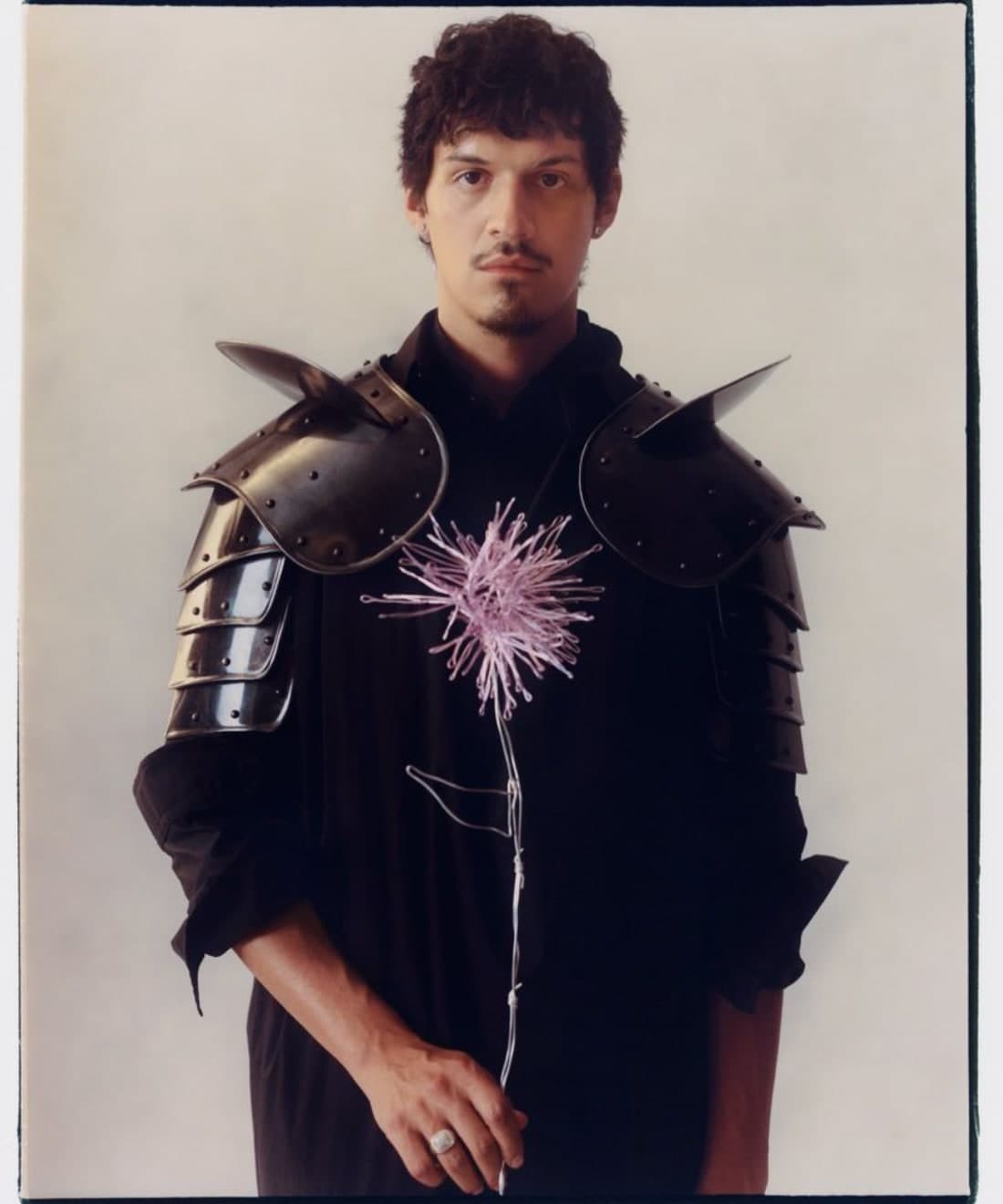 omar-apollo-plays-through-the-pain-1.jpg