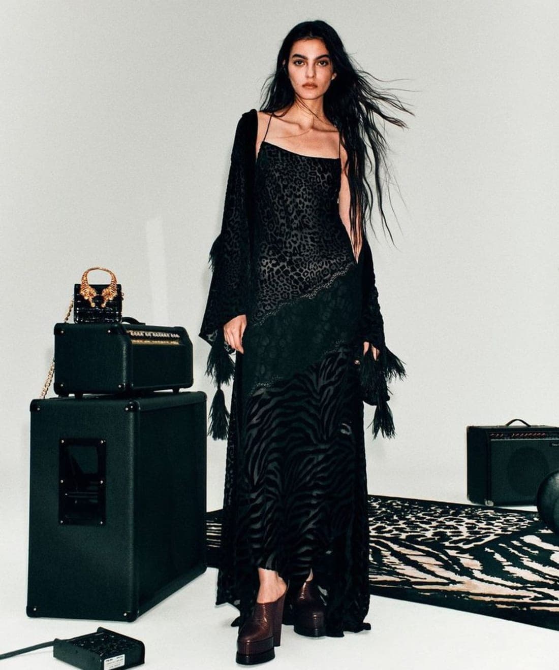 roberto-cavalli-fw-23-24-digital-advertising-1.jpg