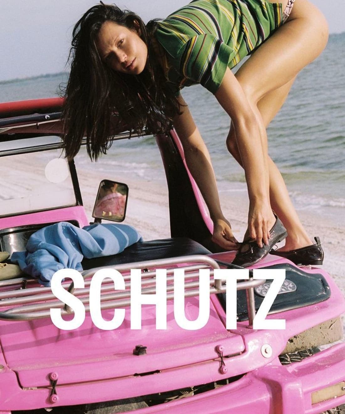 schutz-the-ballet-shop-resort-2027-campaign-by-henrique-schmeil-1.jpg