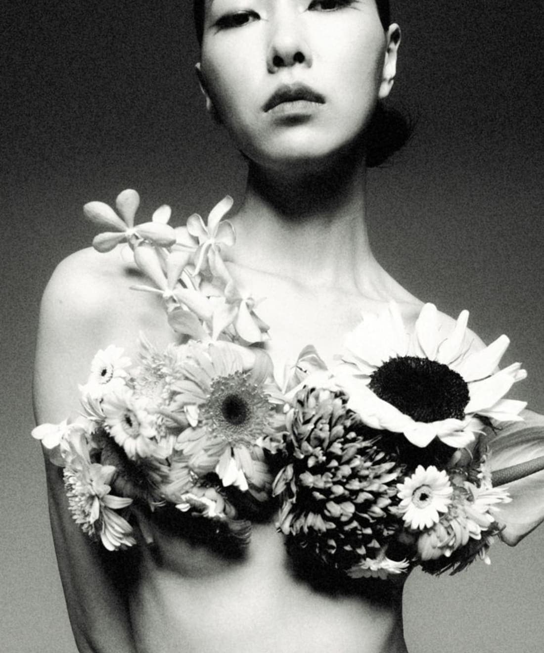 skin-and-flower-by-zhou-chuan-1.jpg
