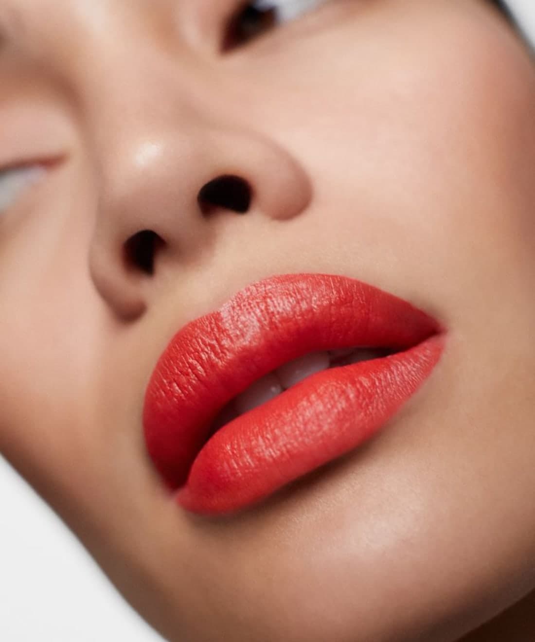 u-1st-multiactive-advanced-lip-serum-carmen-1.jpg