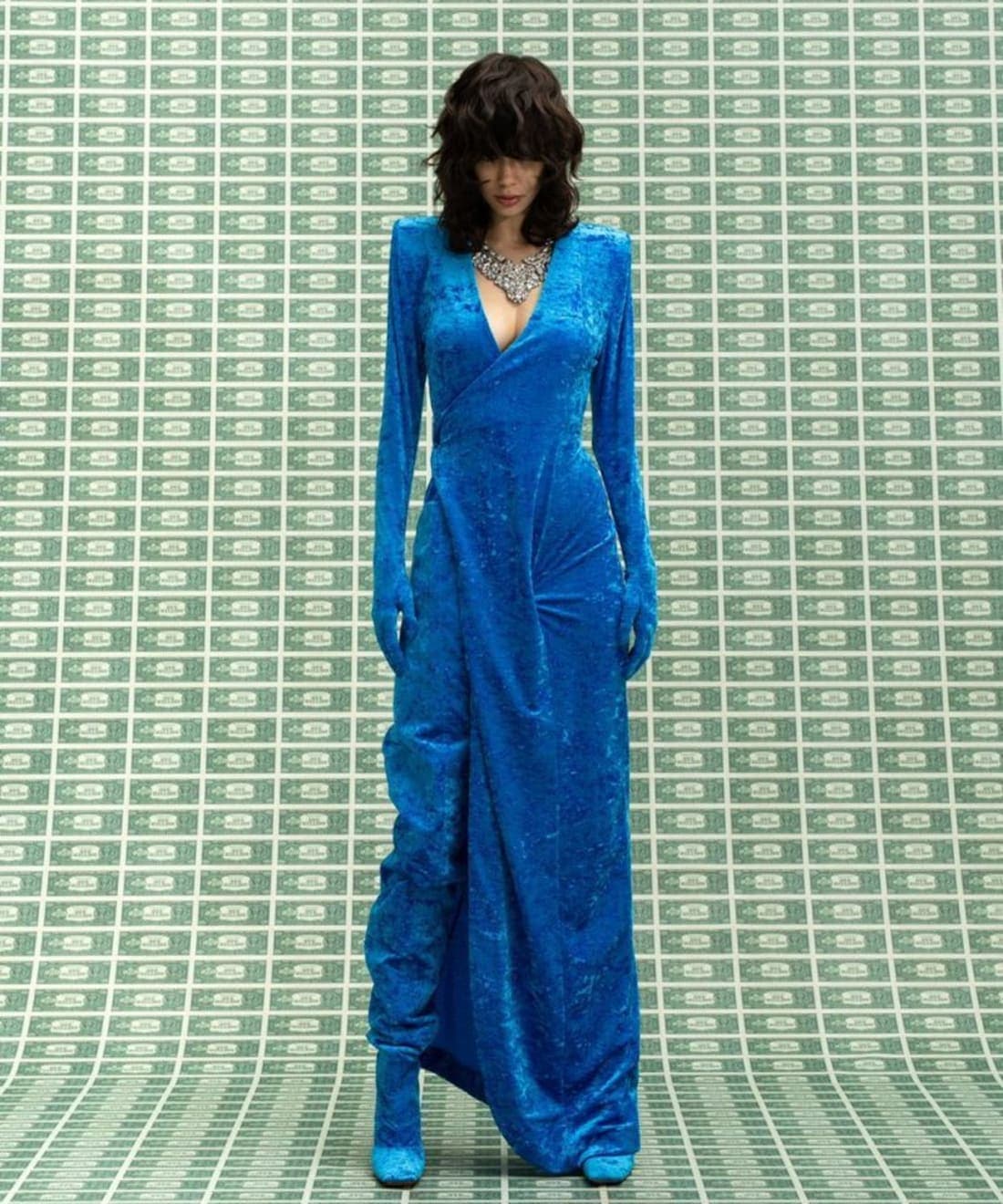 vetements-fall-2022-ready-to-wear-1.jpg