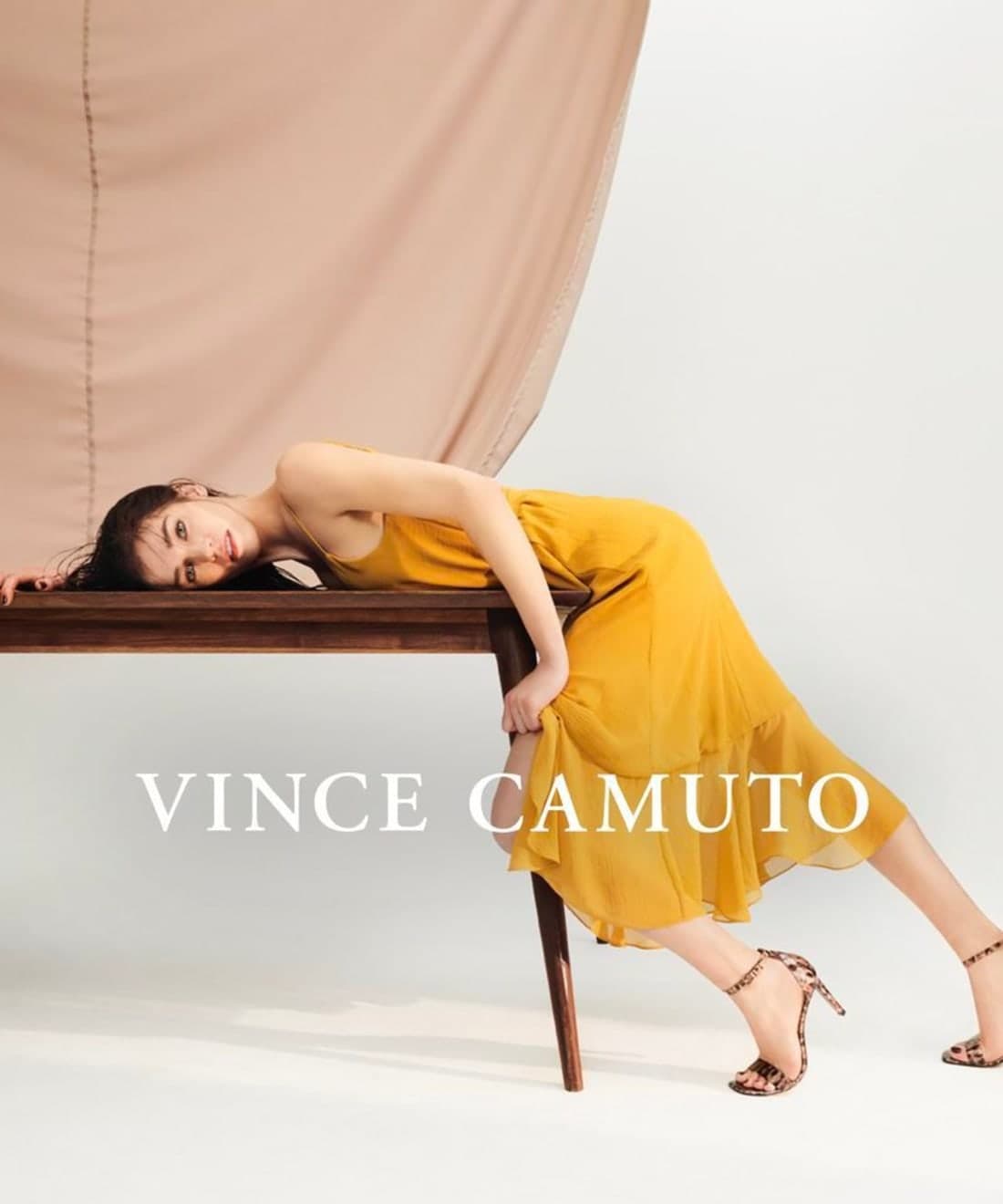 vince-camuto-s-s-19-campaign-1.jpg