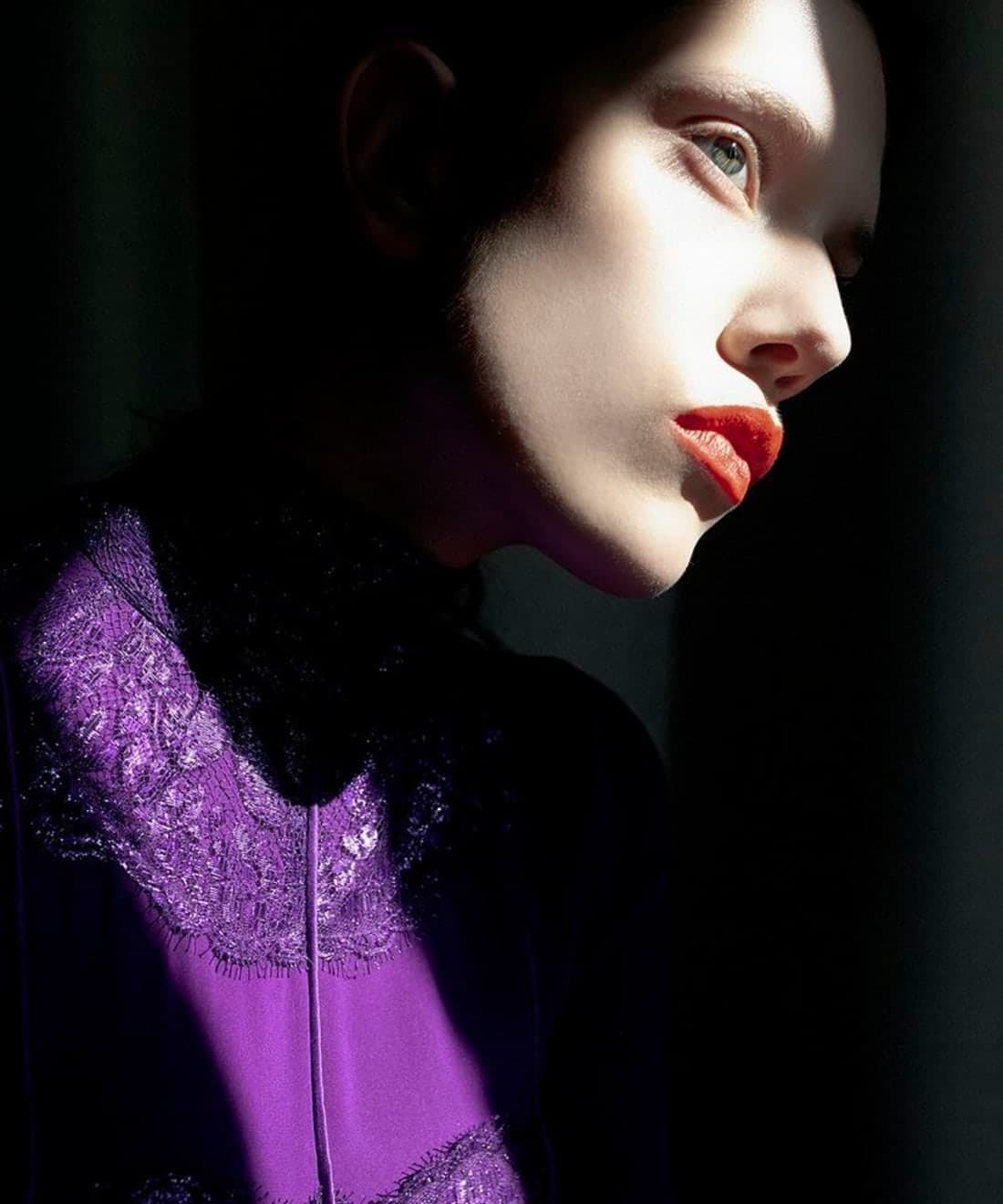 waiting-for-the-proms-for-the-kunst-magazine-by-mia-jorgensen-1.jpg