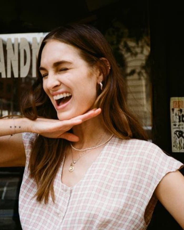 a-new-york-minute-directed-by-gia-coppola-2.jpg