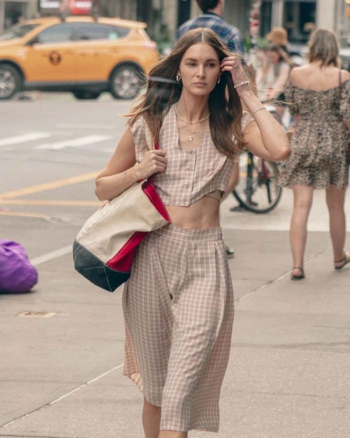 a-new-york-minute-directed-by-gia-coppola-5.jpg