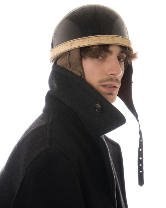 a-trip-into-the-avant-garde-with-an-addictively-experimental-featuring-sancho-del-val-3.jpg
