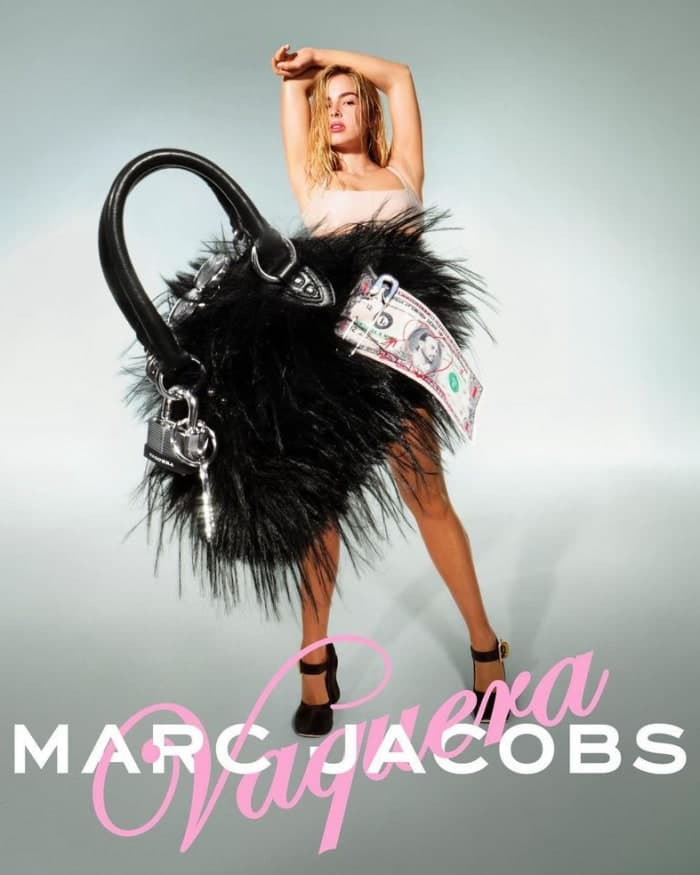 addison-rae-by-vaquera-x-marc-jacobs-5.jpg