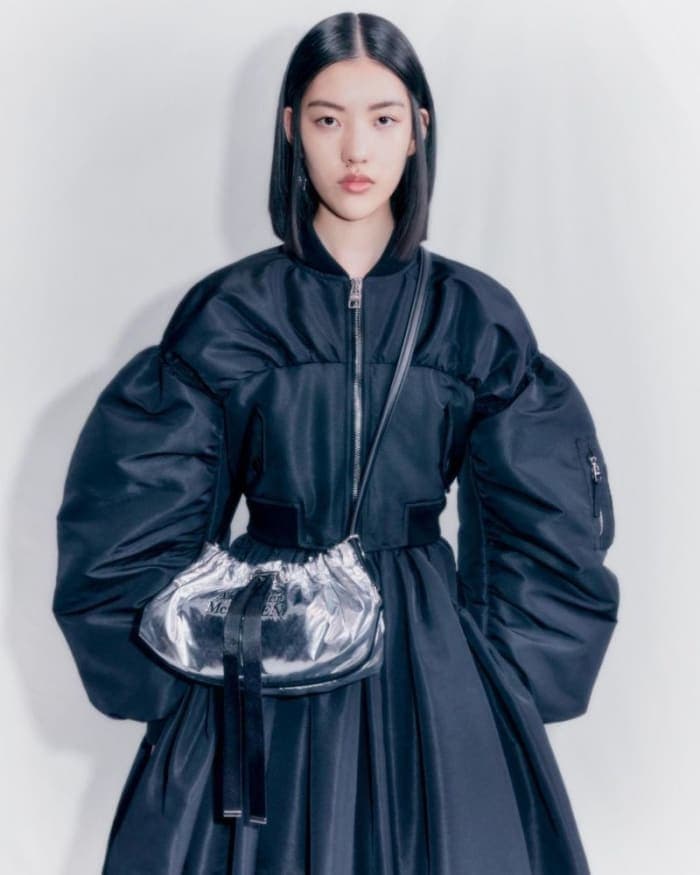 alexander-mcqueen-autumn-winter-2021-3.jpg