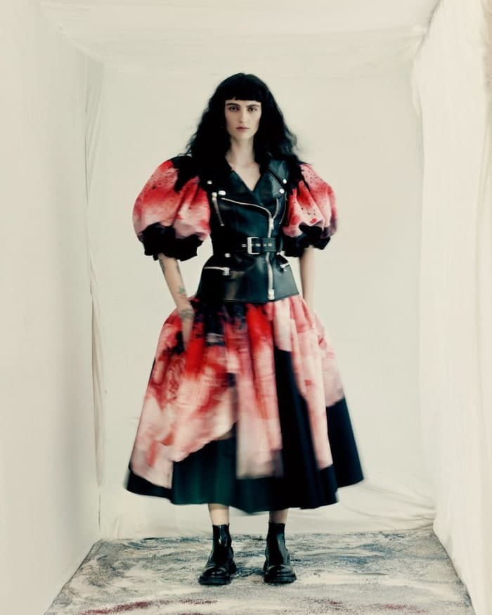 alexander-mcqueen-f-w-2021-lookbook-5.jpg
