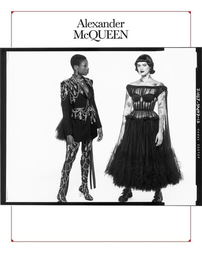 alexander-mcqueen-s-s-22-campaign-5.jpg