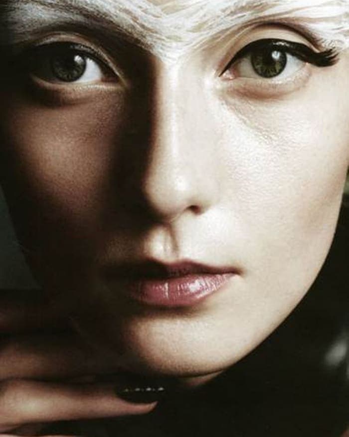 all-eyes-on-line-5.jpg