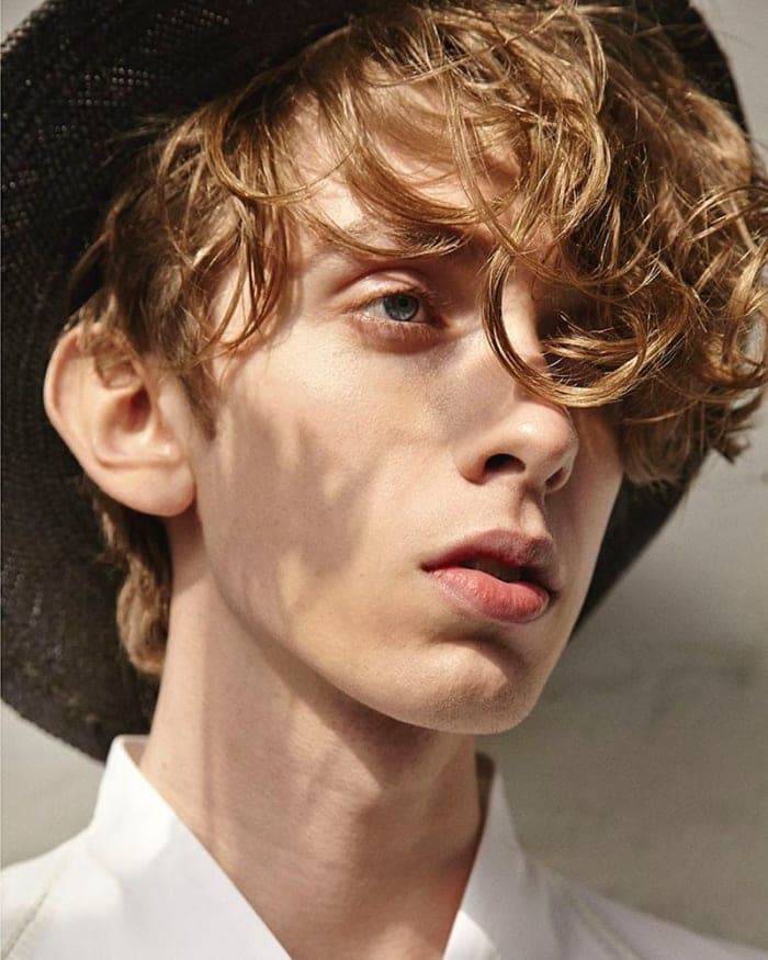 alvar-magazine-4.jpg