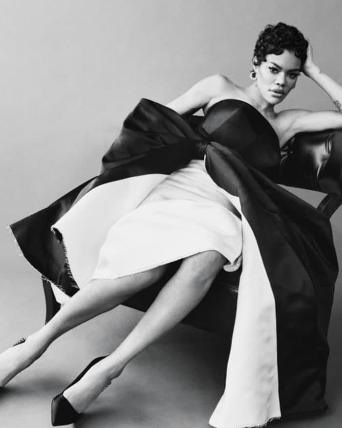 american-vogue-2025-24-3.jpg