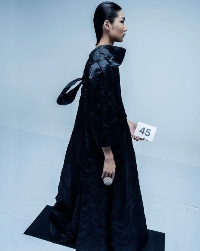 at-balenciaga-demna-gvasalia-rethinks-the-tradition-of-couture-4.jpg