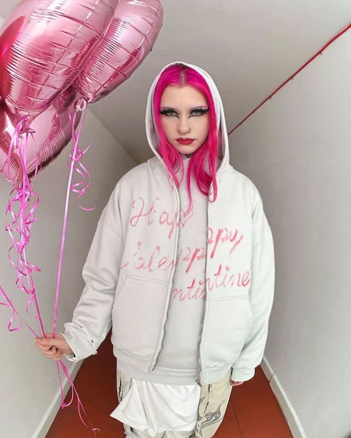 balenciaga-valentine-series-2025-campaign-3.jpg