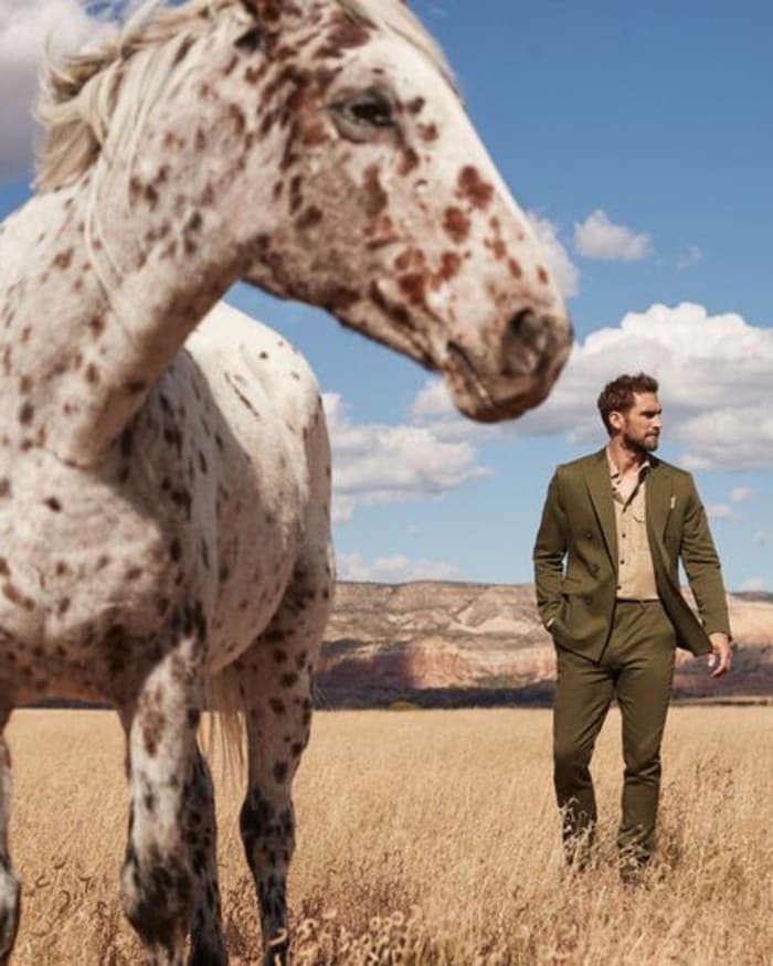 banana-republic-spring-2023-5.jpg