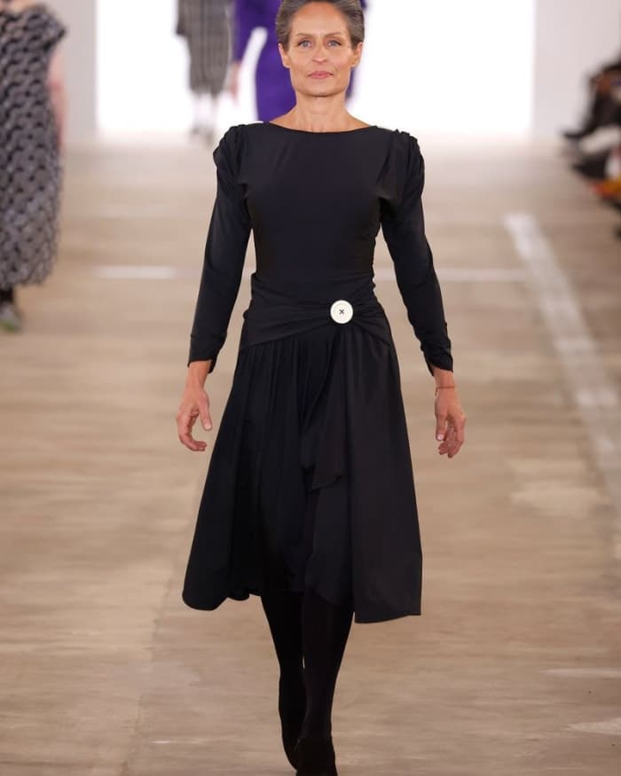 batsheva-f-w-24-show-3.jpg