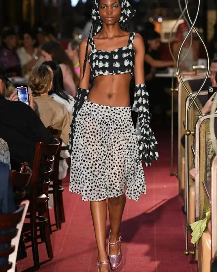 batsheva-s-s-23-show-4.jpg