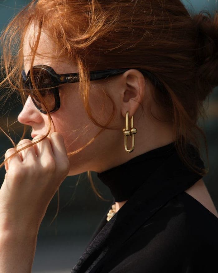becoming-kate-ellie-bamber-4.jpg