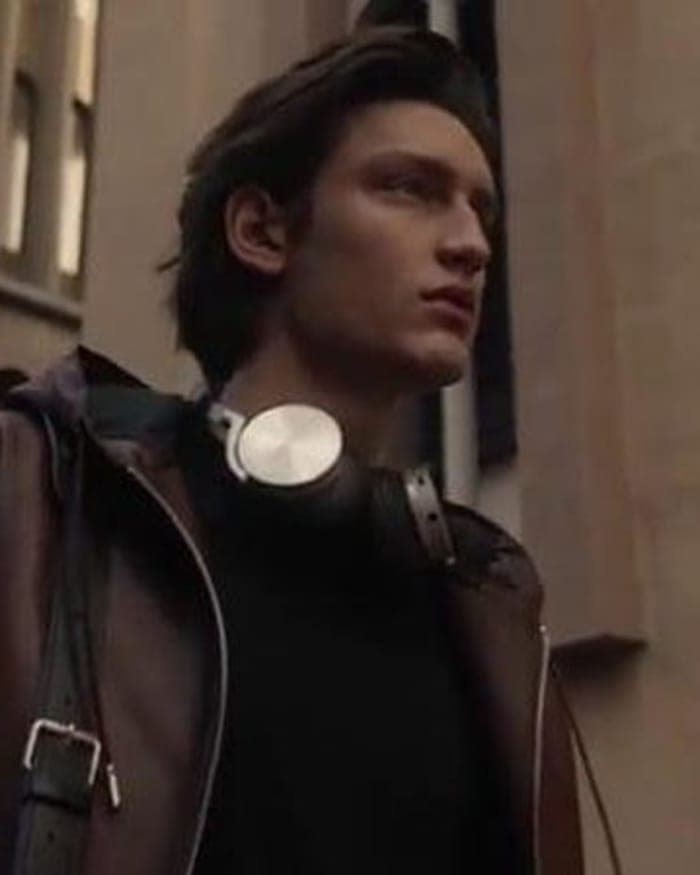 berluti-x-bang-olufsen-campaign-2021-5.jpg