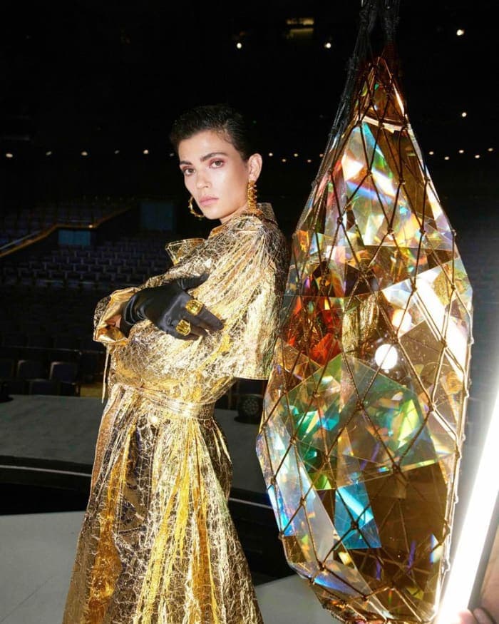 big-luxury-issue-3.jpg
