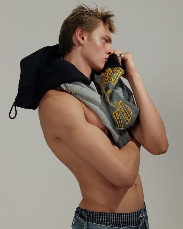 boys-by-victoire-simonney-4.jpg