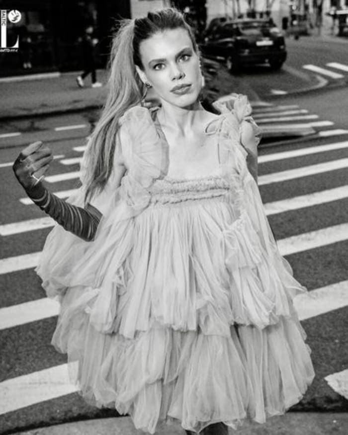 brana-dane-embodying-spring-chic-in-manhattans-heart-4.jpg