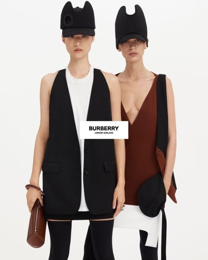 burberry-s-s-22-campaign-3.jpg