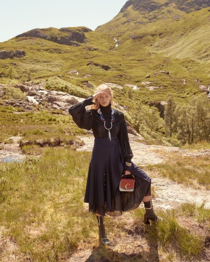 chloe-f-w-2019-campaign-4.jpg